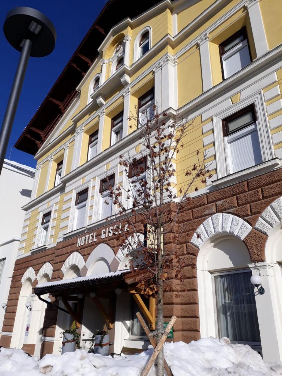 Hotel Gisela Kufstein Bagian luar foto